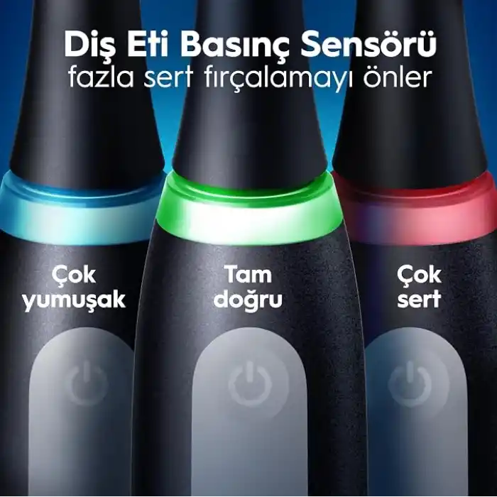 Oral-B iO3 Siyah Şarjlı/Elektrikli Diş Fırçası, 1 Fırça Başlığı, Uzun Ömürlü Pil, Seyahat Kabı