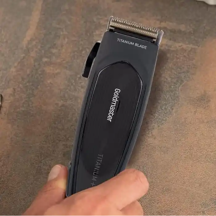 GoldMaster Titanyum Sessiz Ayarlanabilir Kesme Başlıklı Saç Ve Sakal Kesme Makinesi