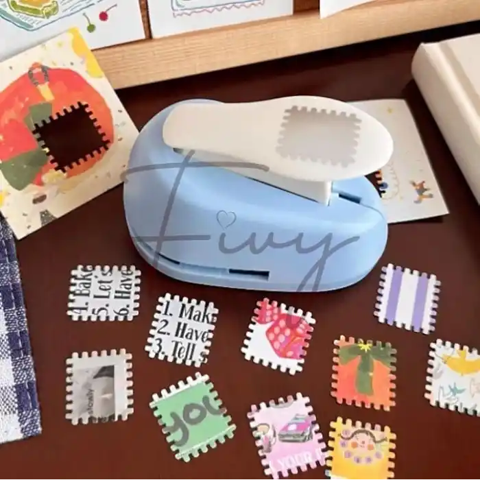 Mavi Pul Delgeç Tasarım Scrapbooking Malzemesi - Pul Şekilli Delgeç Kağıt Kesici