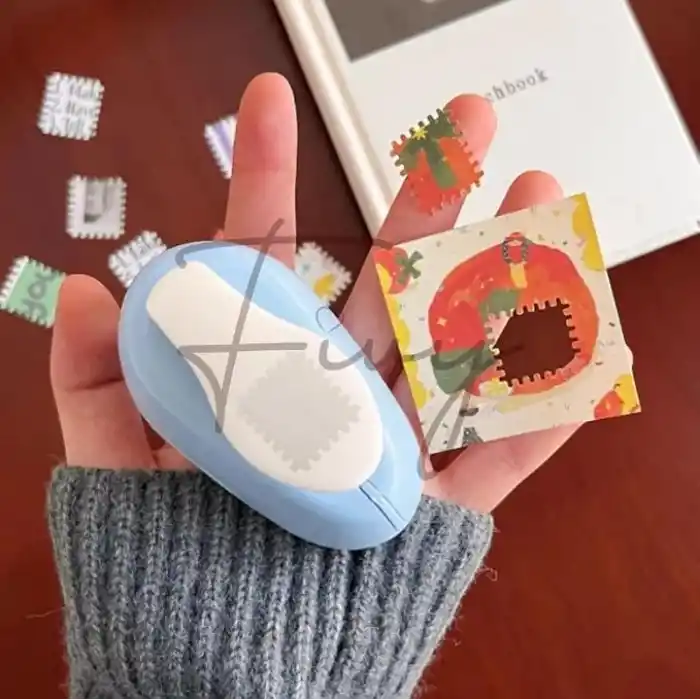 Mavi Pul Delgeç Tasarım Scrapbooking Malzemesi - Pul Şekilli Delgeç Kağıt Kesici