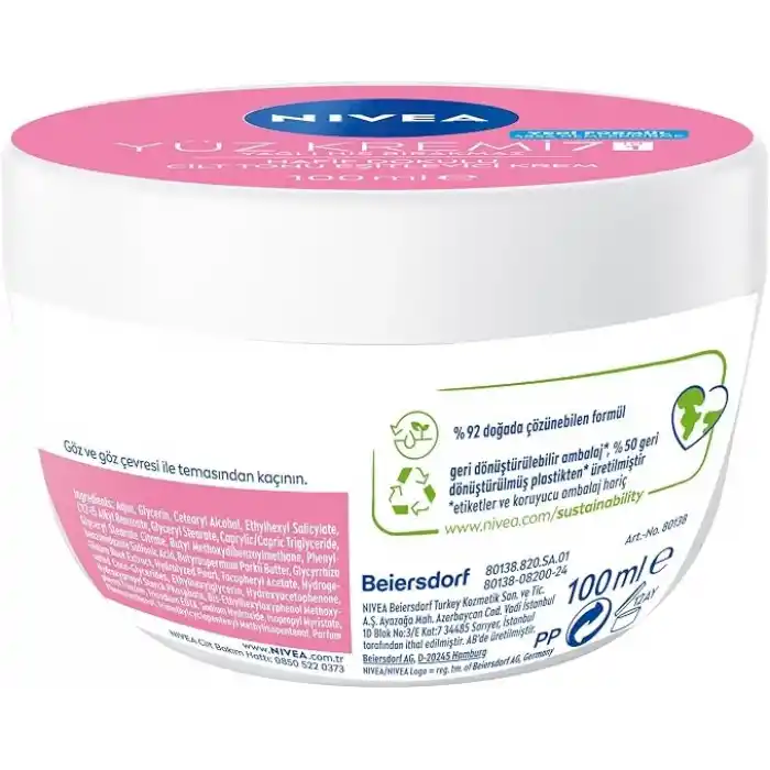 NIVEA Cilt Tonu Eşitleyici Su Bazlı Nemlendirici Yüz Kremi 100 ml, Aydınlatıcı,Makyaj Bazı