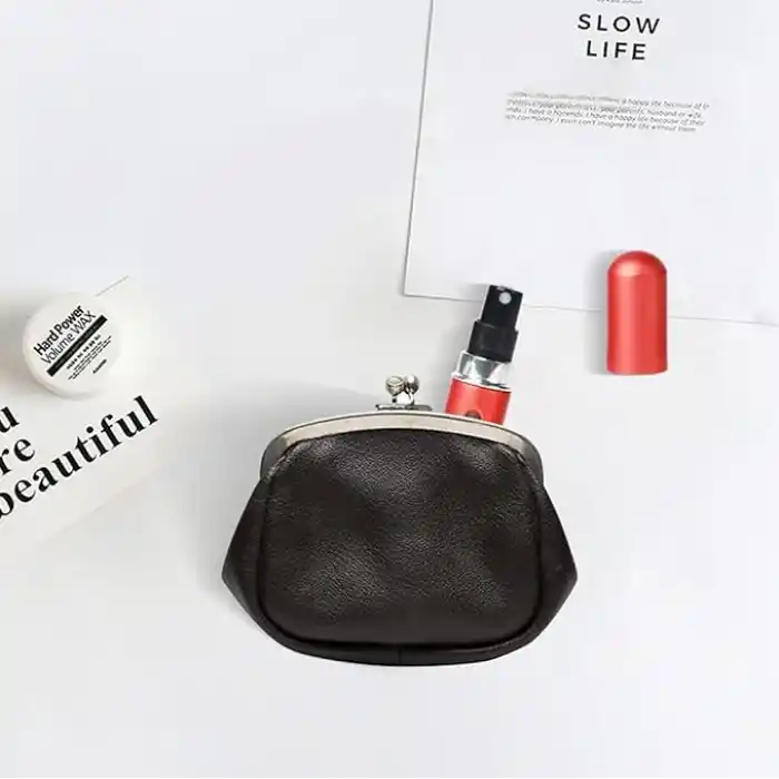 Saiveina Taşınabilir 5ml Mini Parfüm Atomizer Şişeleri, Doldurulabilir Parfüm Sprey Şişesi, Koku Pompası Kılıfı, Seyahat ve Giden için Boş Parfüm Şişeleri (4 Paket)