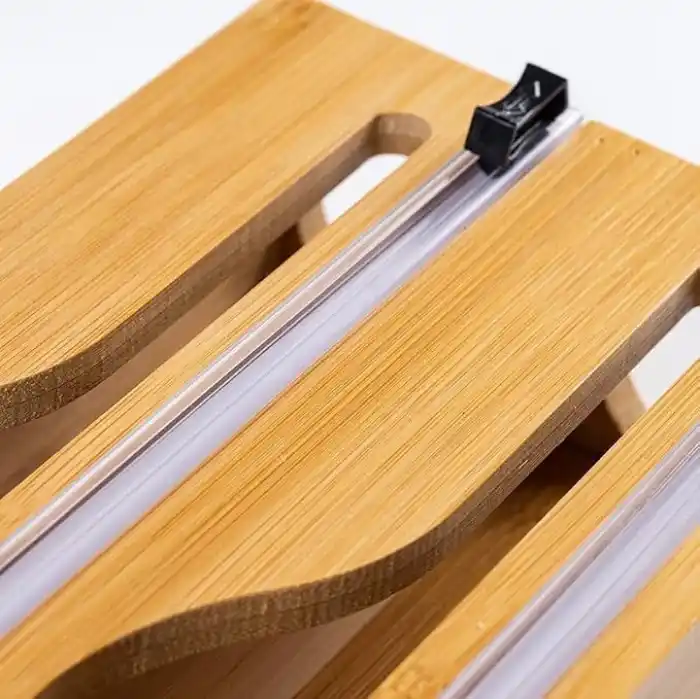 Deconox 3 Bölmeli Doğal Bambu Folyoluk ve Streç Film Kesici Organizer - Sürgülü Bıçaklı Çekmece İçi Düzenleyici Pişirme Kağıdı ve Alüminyum Folyo Standı Mutfak Organizeri (35,5 x 22 x 7 cm)