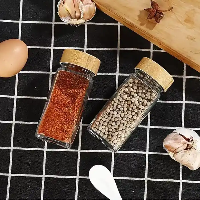 Promosyonca Cam Baharatlık Seti, 12 Adet, Bambu Kapaklı, Etiketli