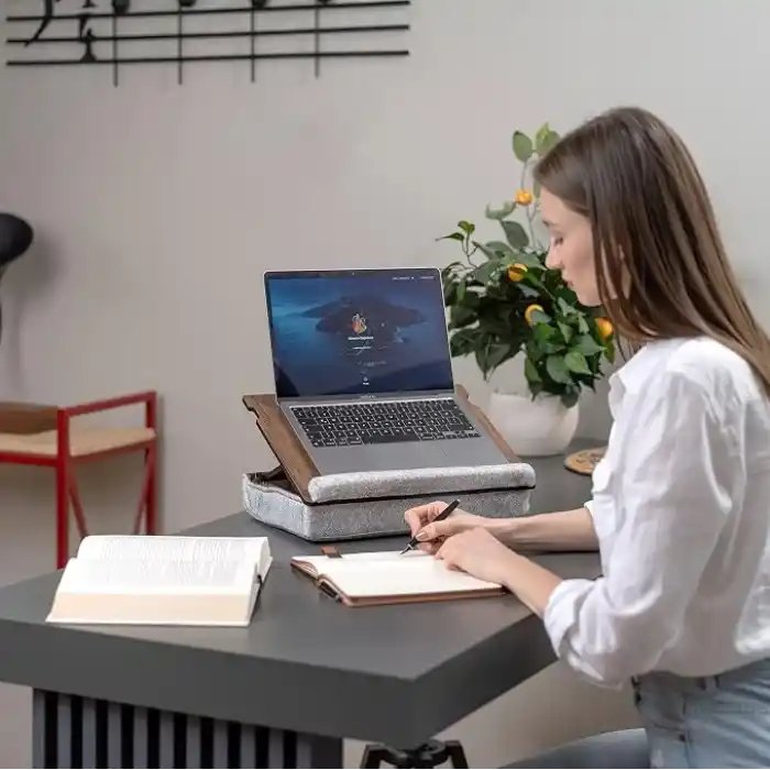 Vigo Wood - LS051 Minderli Eğim Ayarlanabilir Mousepadli Laptop Sehpası