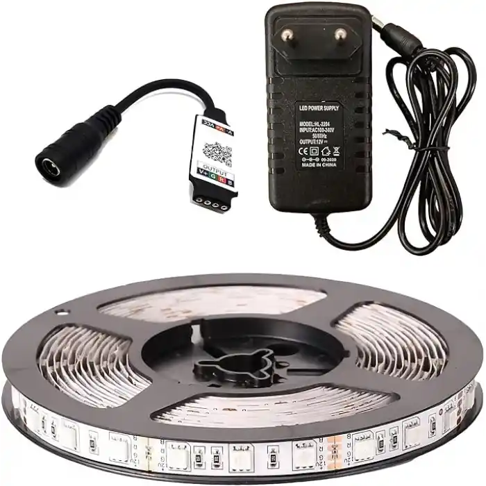 AmberLED 5 Metre RGB Şerit LED Seti - Bluetooth Uygulama Kontrollü - Müziğe Duyarlı 5050 3 Çipli Tak Çalıştır - Adaptör Dahil - İç Mekan Silikonsuz Aydınlatma