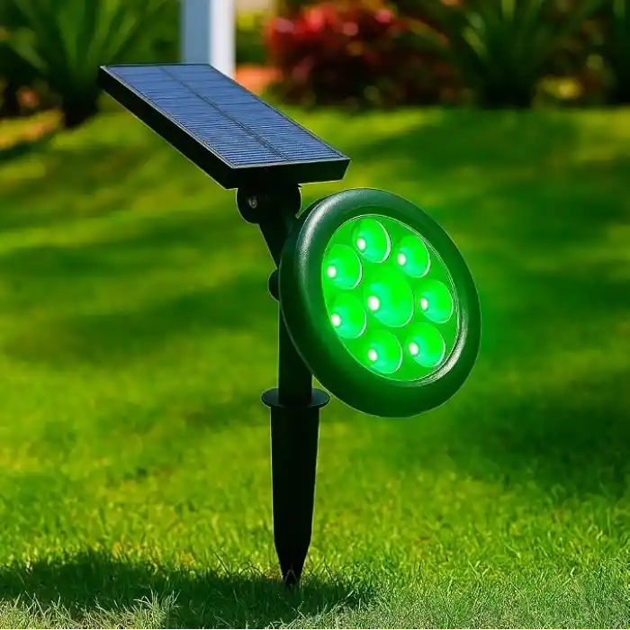 18W Solar Bahçe Aydınlatma Lambası - 9 LED Yeşil Işık, 200 Lümen, IP65 Su Geçirmez, Güneş Enerjili Kazıklı veya Duvar Montajlı Çim Armatürü