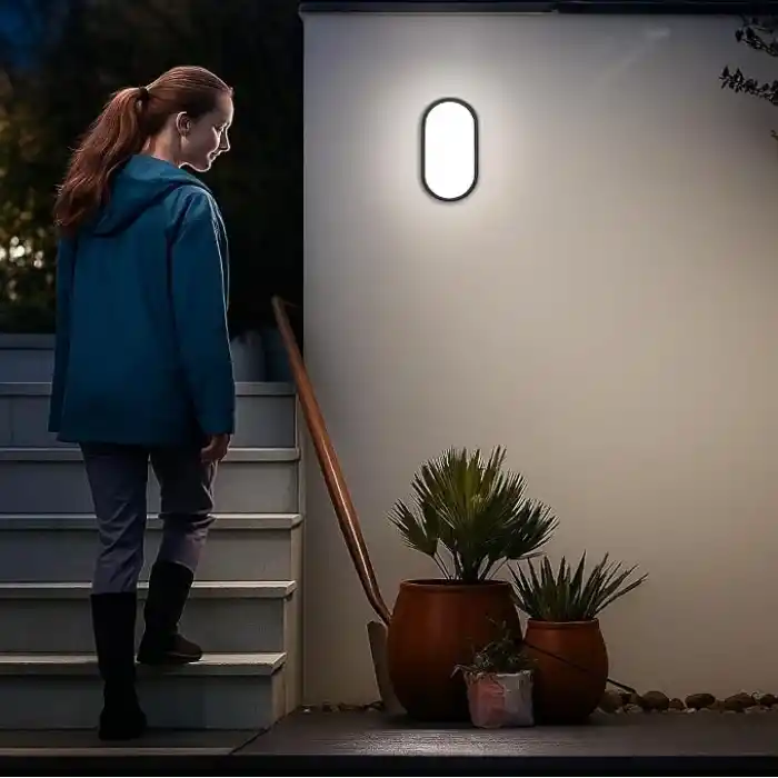 Aydos 15W Siyah IP65 Oval LED Tavan ve Duvar Lambası | 1500 Lümen Beyaz Işık | Su ve Toz Geçirmez Banyo Bahçe Balkon Aydınlatma Armatürü 220V