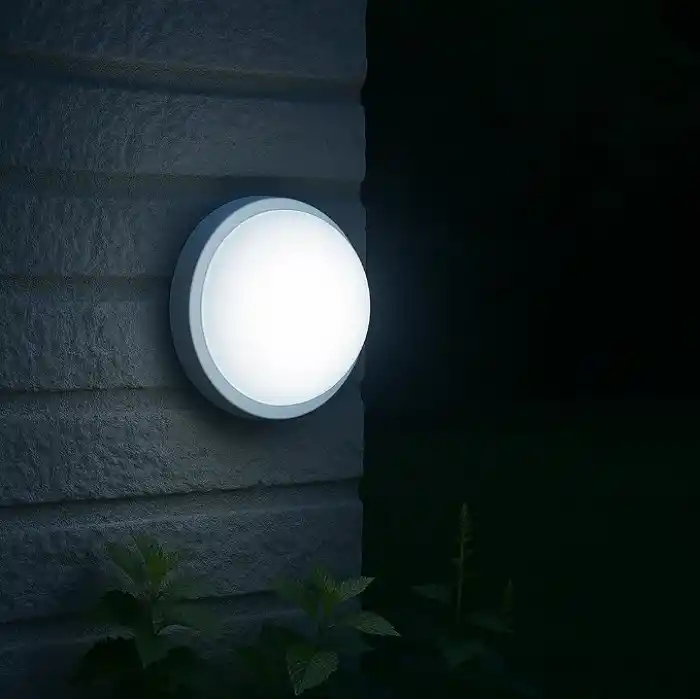 Artos 15W LED Beyaz Tavan Duvar Lambası IP65 Su Geçirmez | Beyaz Işık 6500K | 1500 Lümen | 220V | Banyo Bahçe Balkon İçin Dış Mekan Aydınlatma | 120W Ampul Eşdeğeri