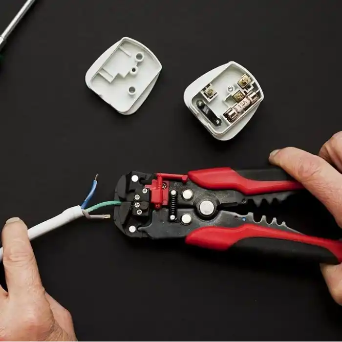 AEE® 5’i 1 Arada Otomatik Kablo Soyucu, Kesici, Kıvırıcı ve Pabuç Sıkma Pensesi | Automatic Wire Stripper & Crimper – 0.2-6 mm² Ayarlanabilir Soyma Uzunluğu, Ergonomik Tutma Kolu Asorti