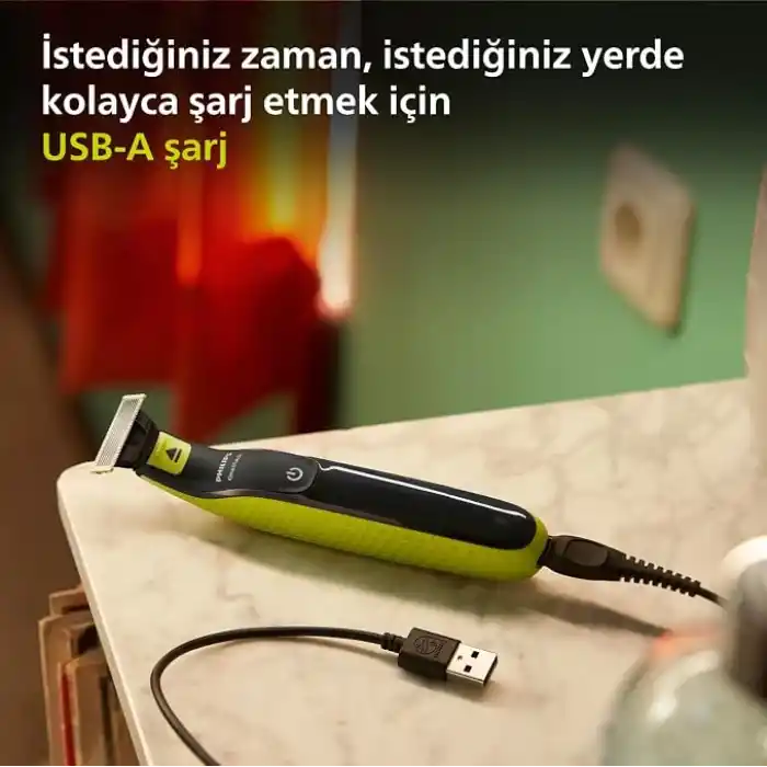 Philips OneBlade QP2824/10 Yüz& Vücut Hibrit Tıraş Makinesi, Islak&Kuru,1 Yedek Bıçak,3 Sakal Tarağı