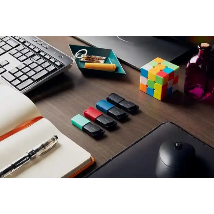 Kingston DataTraveler Exodia M DTXM/128GB USB 3.2 Gen 1 - birden fazla renkte esnek kapaklı