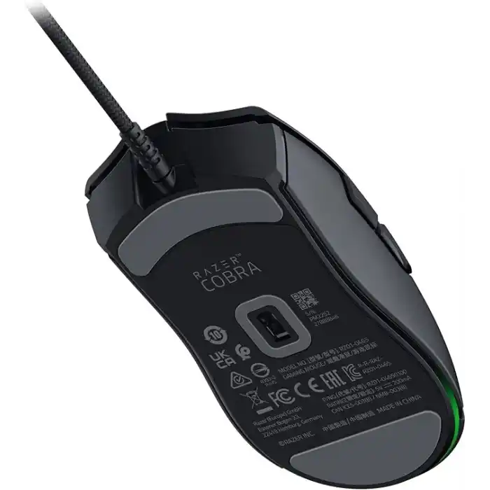 Razer Cobra - Chroma RGBye sahip hafif kablolu oyun faresi (tüy hafifliğinde 57g, 3-Nesil optik fare anahtarları, gövde altı aydınlatmalı Chroma aydınlatma, hassas sensör ayarları) Siyah