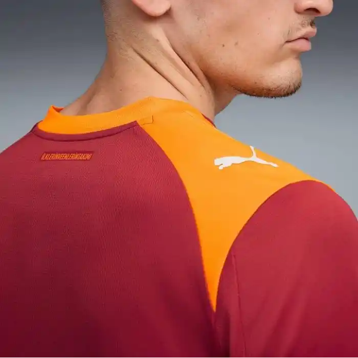 Galatasaray 2025/26 İç Saha Erkek Kırmızı Futbol Forması 77980901
