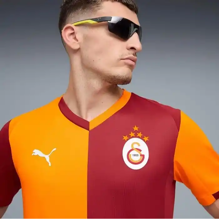 Galatasaray 2025/26 İç Saha Erkek Kırmızı Futbol Forması 77980901