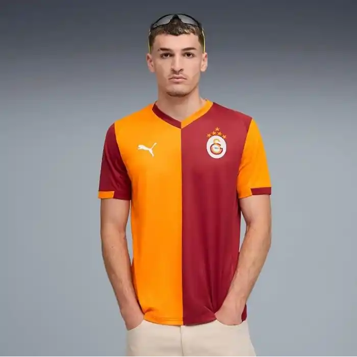 Galatasaray 2025/26 İç Saha Erkek Kırmızı Futbol Forması 77980901