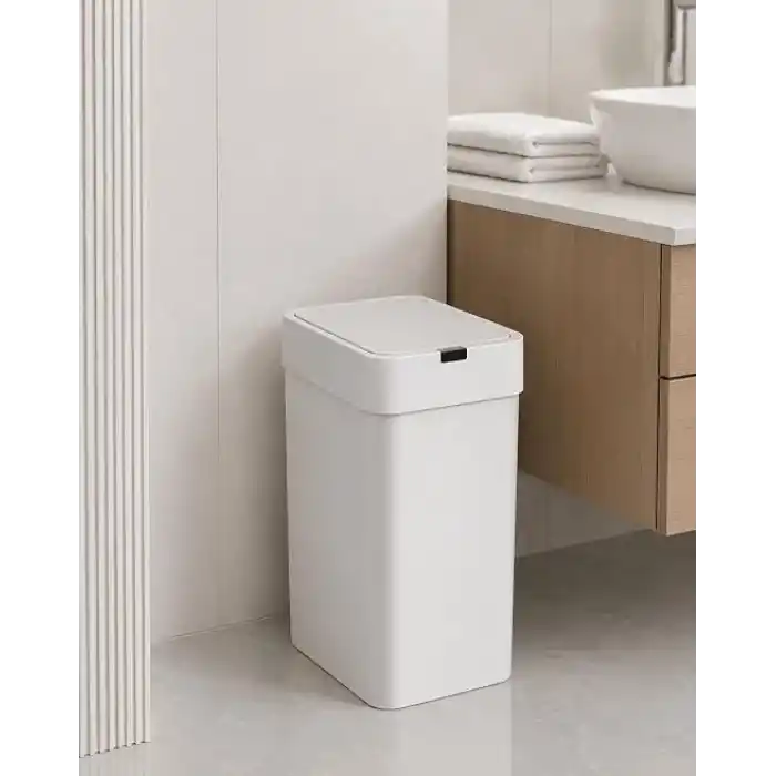 9 Litre Slim Sensörlü Çöp Kovası, Otomatik Temassız Akıllı Çöp Kutusu, Sessiz Kapanan, 2 AA Pille Çalışan, Dar Alanlar İçin Banyo, Mutfak ve Ofis Beyaz