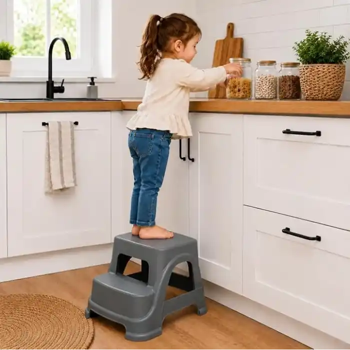 Orret Home 2 Basamaklı Merdiven Tabure Kaydırmaz Ayaklı Sağlam Plastik Basamak, Çocuk ve Yetişkin İçin Lavabo Mutfak Banyo WC Dolap Çok Amaçlı Basamak Taburesi Gri