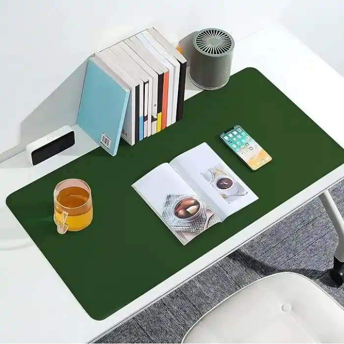 Klasse Çift Renk Dikişli PU Deri Masa Matı 80x40 Cm Mousepad, Su Geçirmez Masa Sümeni, Çift Taraflı Kullanım, Dizüstü Bilgisayar/Ofis/Ev için, Kaymaz Taban (Koyu Yeşil Ve Taba)