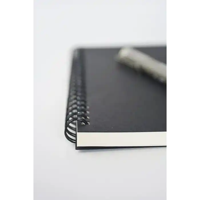 Fark Tanıtım 2li Çizgisiz Not Defter, A5 Boyut (15x21 cm), 60 Yaprak Planlama, Siyah ve Kraft Kapaklar, Ofis İçin İdeal