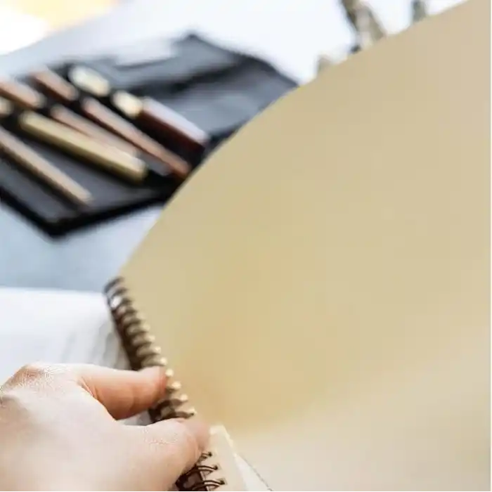A4 Siyah Kraft Kapak Eskiz Defteri 60 Yaprak 140 gr. Perforajlı Sketch Book