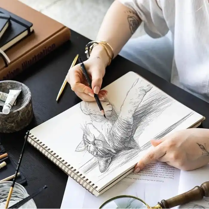 A4 Siyah Kraft Kapak Eskiz Defteri 60 Yaprak 140 gr. Perforajlı Sketch Book