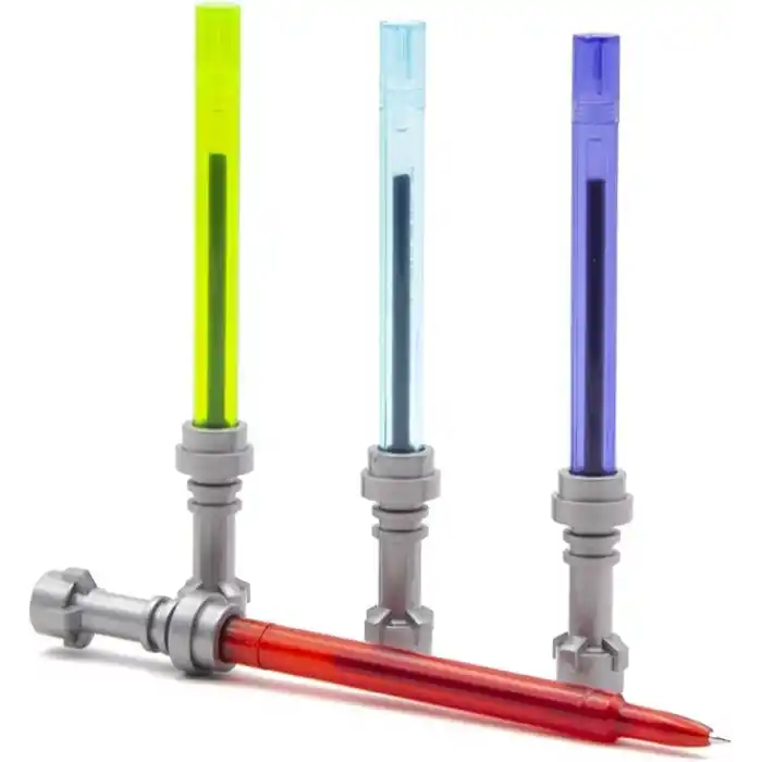 LEGO Star Wars ışın kılıcı jel kalem seti – 4 jel kalem, kırmızı, mavi, yeşil ve mor, ışın kılıcı tasarımlı, resmi hayran ürünü, 6 yaş ve üzeri çocuklar için hediye