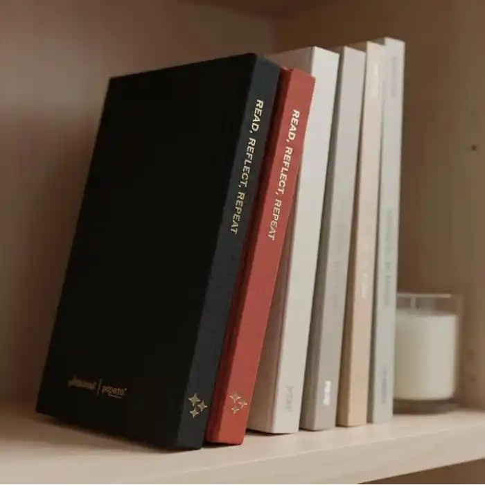 Fark Tanıtım Okuma Günlüğü – A5 Sert Kapa­klı “Reading Journal, 100 Kitap İncelemesi, Günlük Okuma Takibi (Kiremit)
