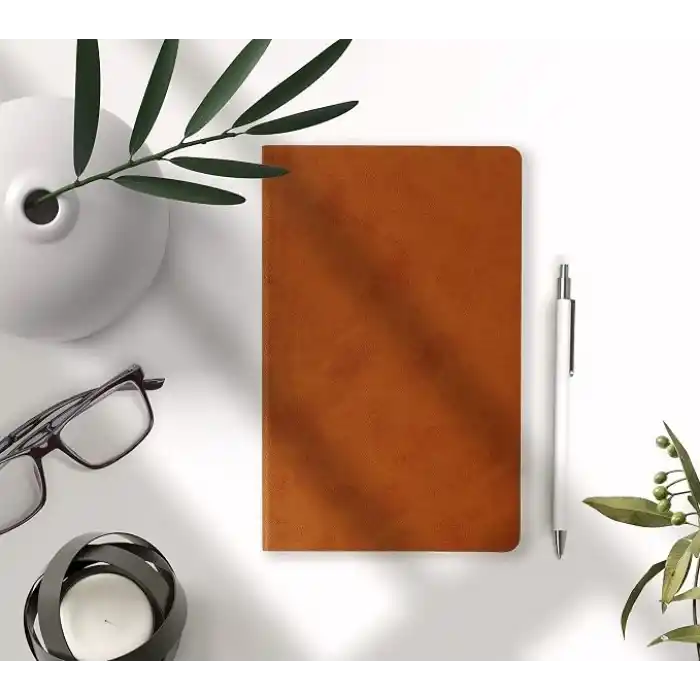 Fark Tanıtım Çizgisiz Not Defteri, Taba Termo Deri Kapaklı Defter, 128 Yaprak A5 Defter, Ofis ve Kırtasiye (14cm x 21 cm) (Taba Kapak)