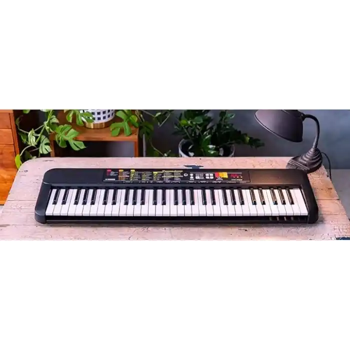 Yamaha PSR-F52 61-Tuşlu Org (Siyah)