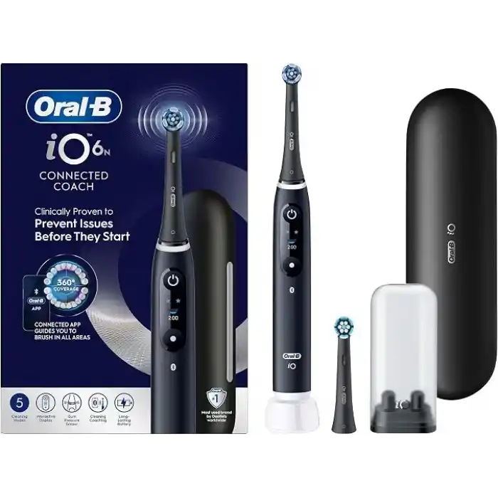 Oral-B iO6 Siyah Şarjlı/Elektrikli Diş Fırçası, 2 Fırça Başlığı, Uzun Ömürlü Pil, Premium Seyahat Kabı, Yedek Başlık Kabı