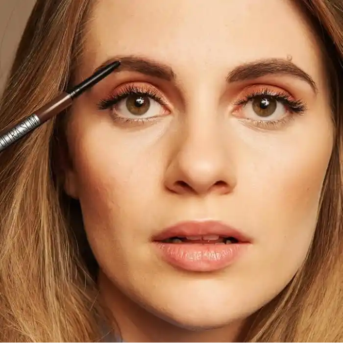 Maybelline New York New York Brow Ultra Slim Kaş Kalemi - 04 Medium Brown