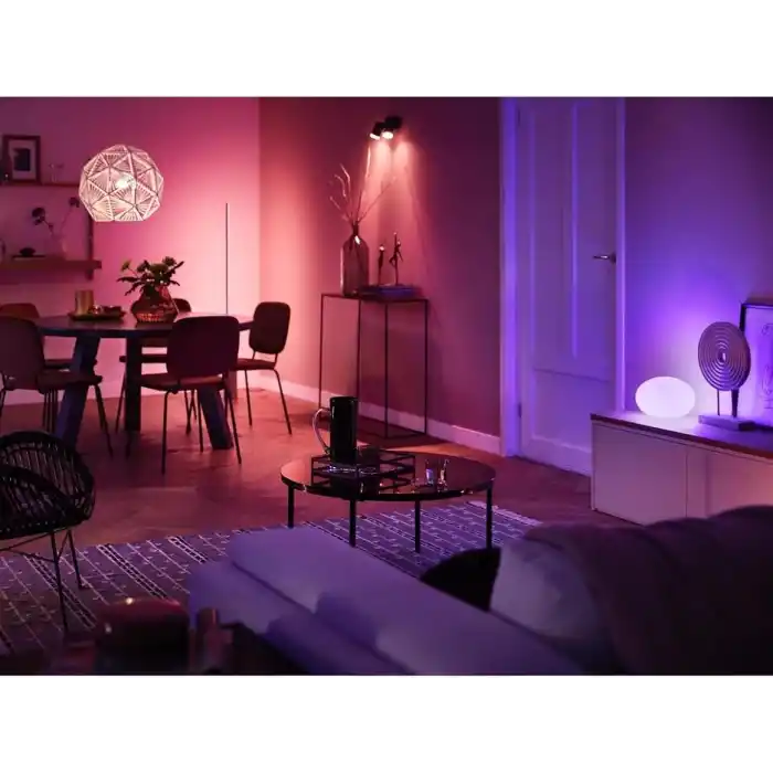 Philips Hue WCA 9W E27 Renkli Akıllı Ampul 3lü Başlangıç Seti, Hue Bridge Dahildir - 25.000 Saat Ampul Kullanım Ömrü