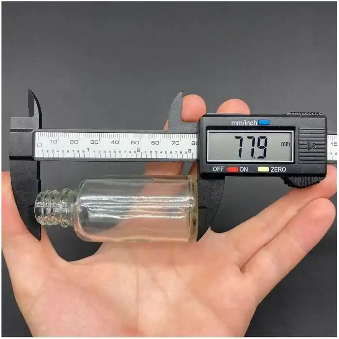 12 Adet Şeffaf Cam Shot Şişesi Sızdırmaz Gümüş Metal Kapaklı Kolonya Koku Süs Çok Amaçlı Şişe 30ml