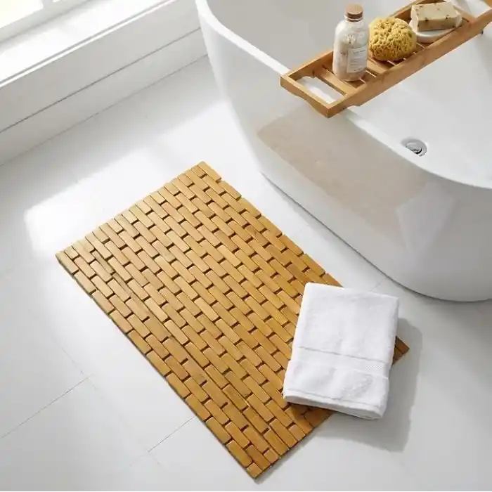Deconox Doğal Bambu Banyo Paspası (42x62 cm) - Suya Dayanıklı Ahşap Duş Önü Paspas Spa ve Sauna Tipi Izgaralı Banyo Matı