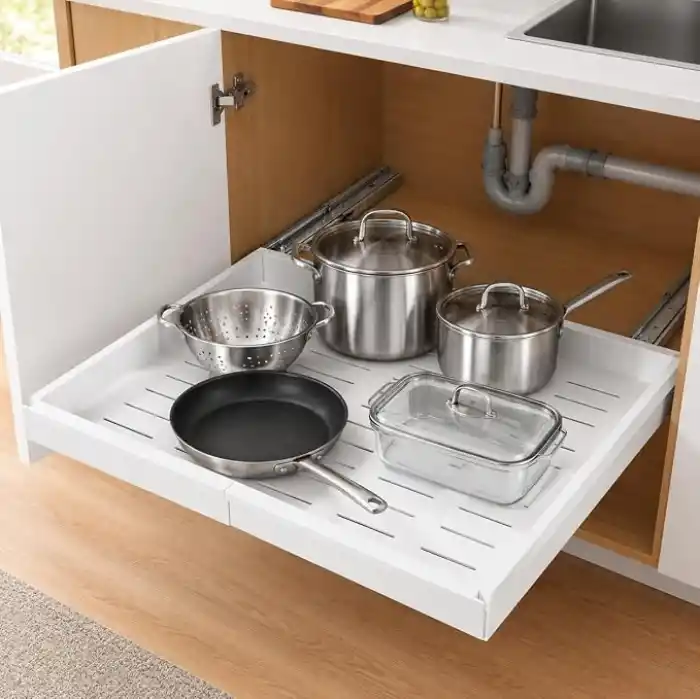 Orret Home Teleskopik Dolap İçi Düzenleyici, Büyüyüp Küçülebilir Raylı Dolap Organizeri, Ayarlanabilir Sürgülü Mutfak Rafı, Tencere Tava Lavabo Altı Kiler Organizer, Yapıştırılabilir 32-64 cm Beyaz