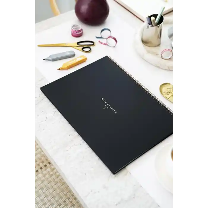 Matt Notebook 2026-2027 16 Aylık Akademik Masaüstü Planlayıcı Takvim 25x35 cm - Siyah