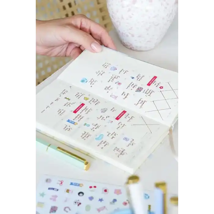 Matt Notebook 2027 Yılı Keten Haftalık Planlayıcı Kareli Cep Ajandası 9x18 cm Ekose