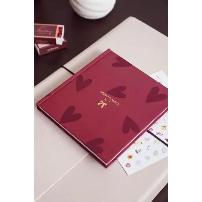 Matt Notebook 2027 Yılı Kare Haftalık Ajanda 15x15 cm Kalpler