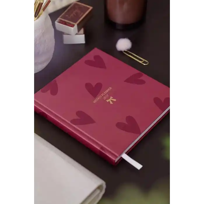 Matt Notebook 2027 Yılı Kare Haftalık Ajanda 15x15 cm Kalpler