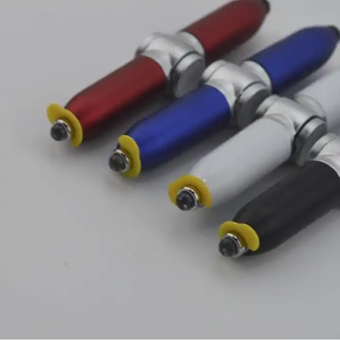 4’ü 1 Arada LED Işıklı Stres Çarklı Stylus Tükenmez Kalem – Telefon Uyumlu, Döner Mekanizma, Mini Çok Fonksiyonlu Kalem (Kırmızı)