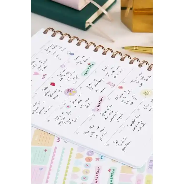 Matt Notebook 2027 Yılı Günlük Spiralli Ajanda 16x24 cm - 12 Aylık Two Thousand Twenty Seven