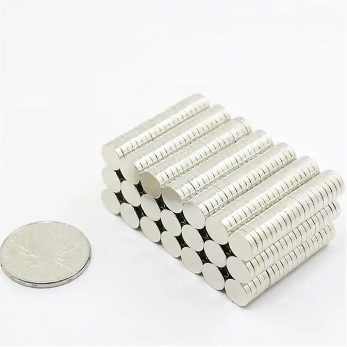 100 Adet 8x2mm Yuvarlak Güçlü Neodyum Mıknatıs (Çap 8 m m Kalınlık 2 mm)