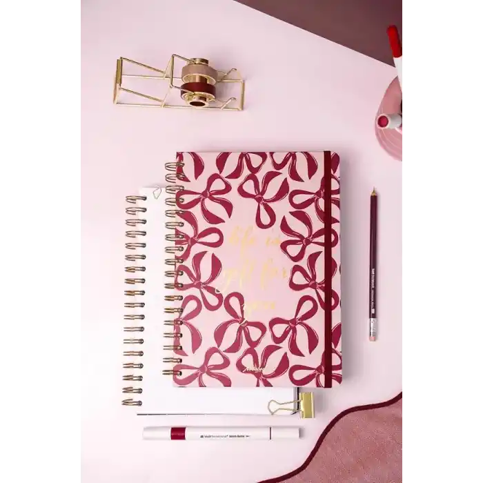 Matt Notebook B5 17x24 cm Spiralli Lastikli Düz, Çizgisiz Tarihsiz Not Defteri Fiyonklar