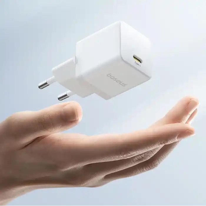 Baseus 20W Hızlı Şarj Cihazı, Palm 1C USB-C Duvar Adaptörü, BCT Soğutma Teknolojisi ve Akıllı Çip Koruması, Kompakt Şarj Başlığı, Beyaz