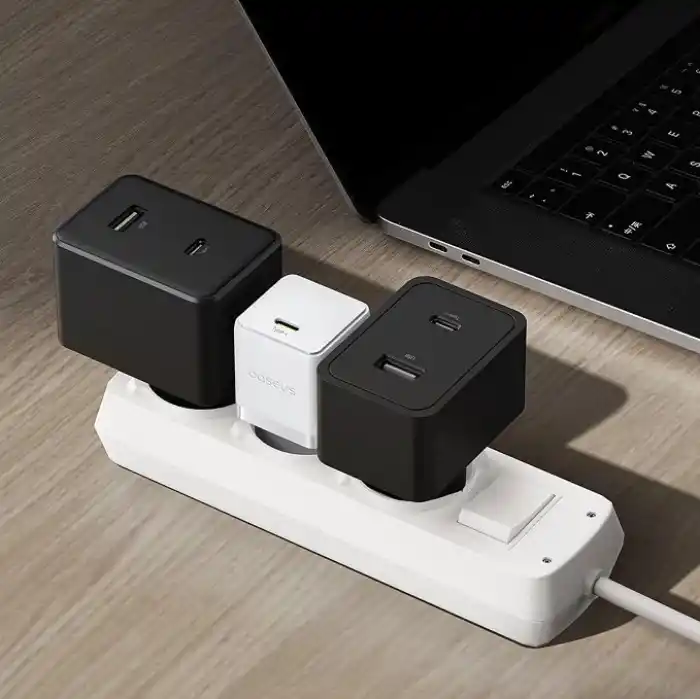 Baseus 20W Hızlı Şarj Cihazı, Palm 1C USB-C Duvar Adaptörü, BCT Soğutma Teknolojisi ve Akıllı Çip Koruması, Kompakt Şarj Başlığı, Beyaz