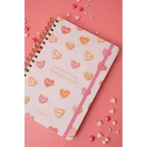 Matt Notebook B5 17x24 cm Spiralli Lastikli Kareli Tarihsiz Not Defteri Kalp Kurabiyeler