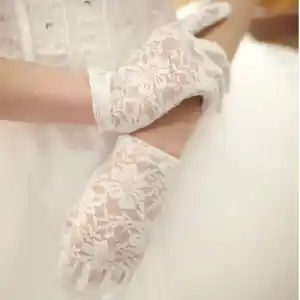 Şık Kısa Dantelli Eldiven Beyaz Renk 1 Adet