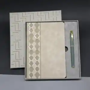 Şık Deri Defter ve Kalem Seti Özel Tasarım Kutuda