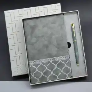 Şık Hediyelik Defter Kalem Seti Gri Desenli Kutu ile